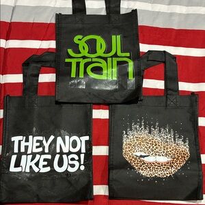 Soul Train Black Tote Bag Set